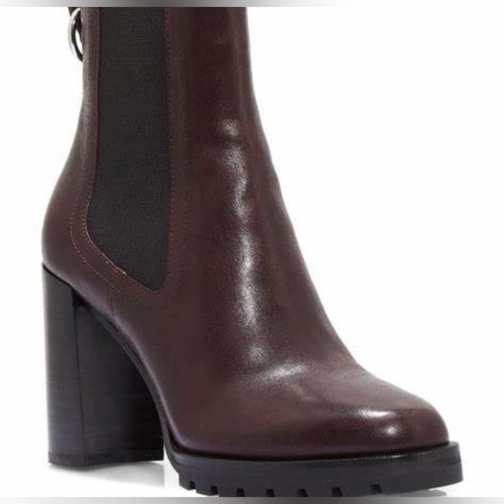 PAIGE LEATHER WATER RESISTANT NATASHA
CHELSEA BOOT W BOX OXBLOOD SIZE 7.5